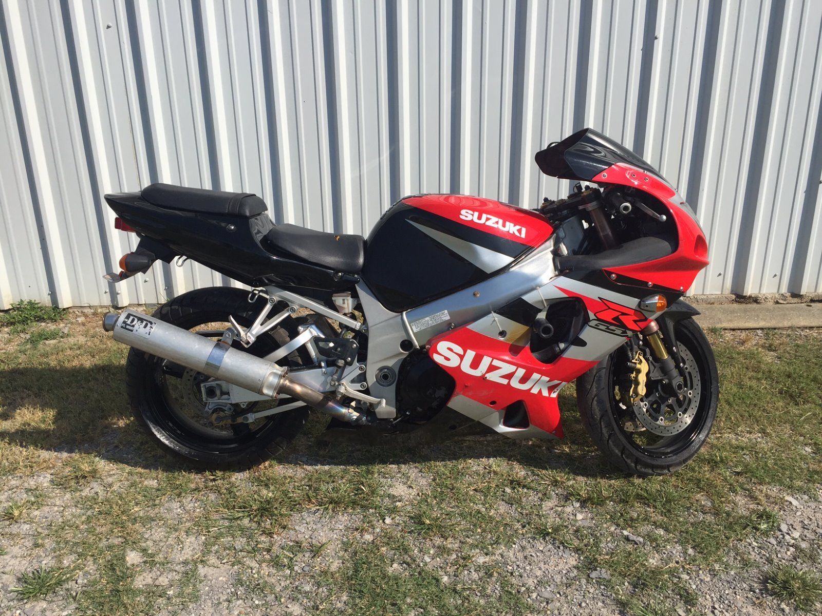  Suzuki : Top 5 des motos les plus chères récemment vendues sur eBay